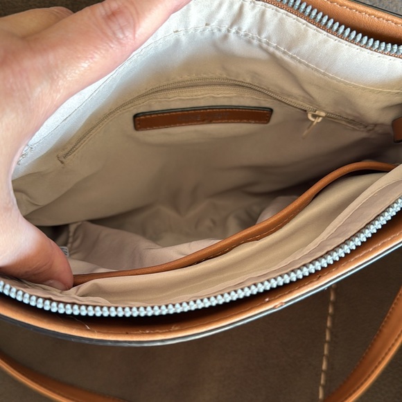 Nine West Crossbody - Picture 4 of 10